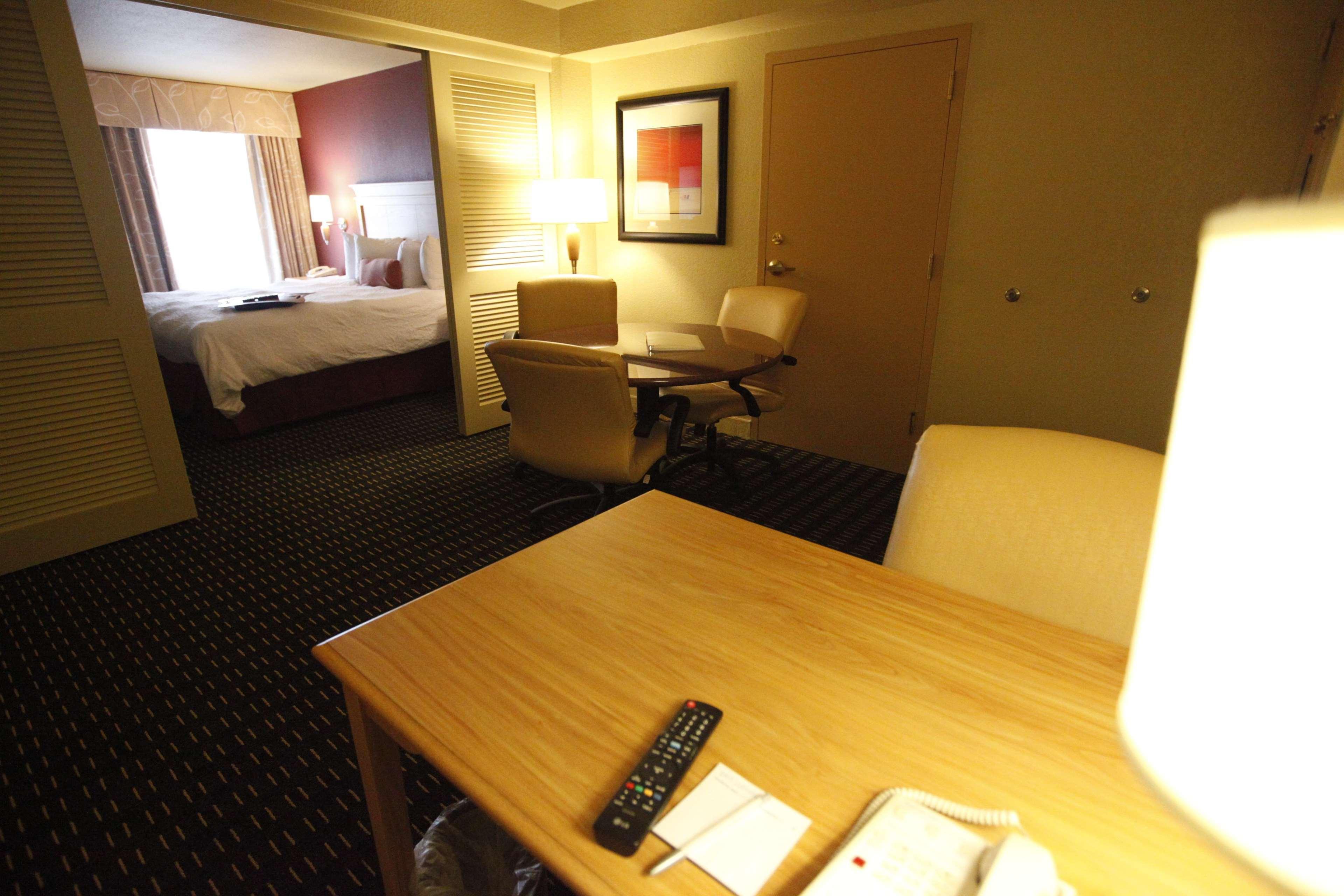 Hampton Inn Pensacola-Airport Room photo