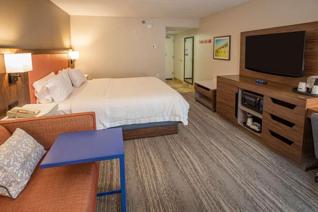 Hampton Inn Pensacola-Airport Room photo